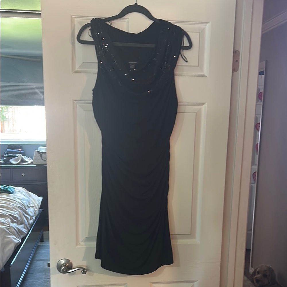 Elegant Black Sleeveless Dress